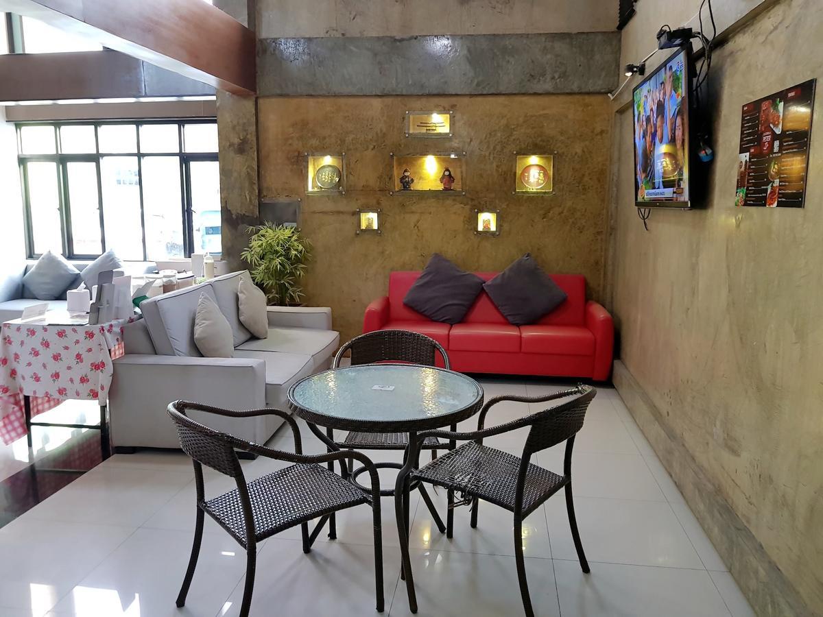 Izen Budget Hotel & Residence Rayong Exteriör bild