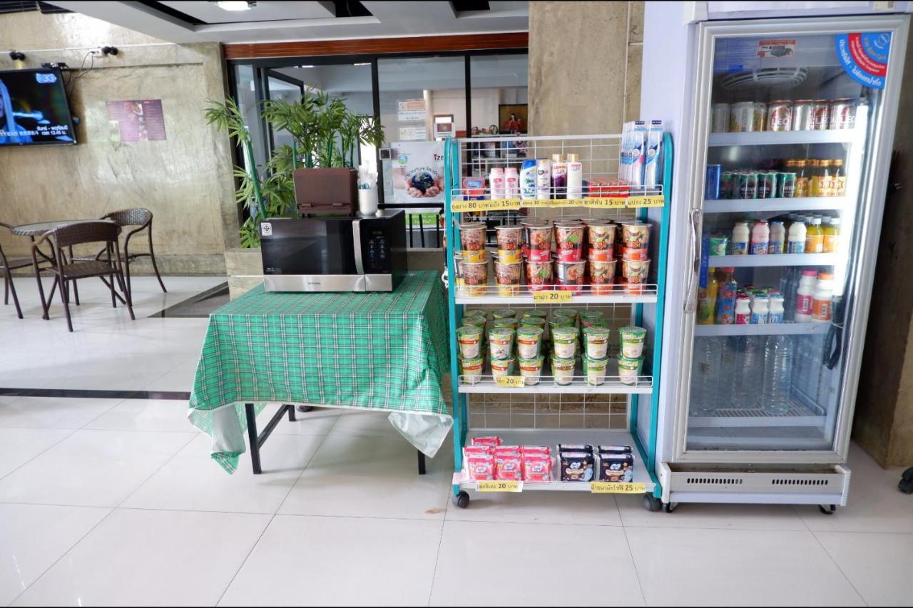 Izen Budget Hotel & Residence Rayong Exteriör bild